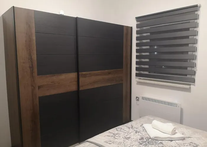 App Vanja 6170 شقة