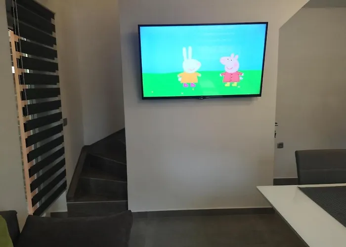 App Vanja 6170 شقة كاتيز أوب سافي