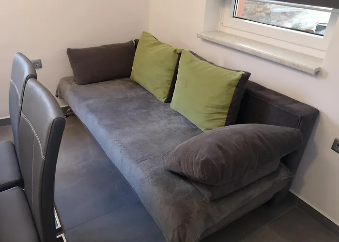 App Vanja 6170 * كاتيز أوب سافي